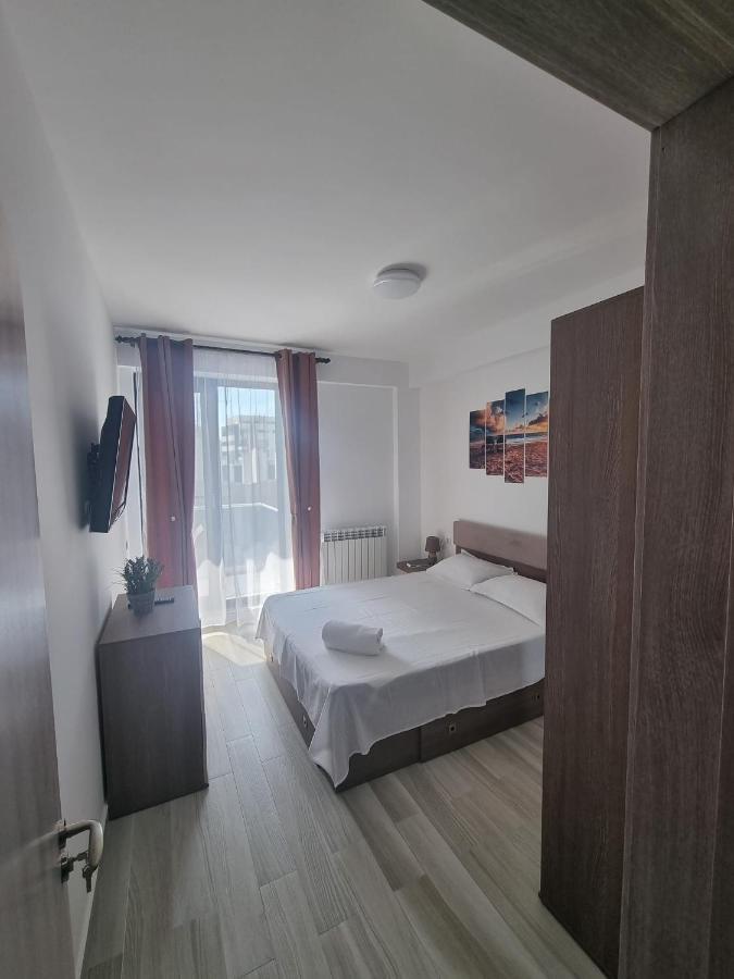 דירות Năvodari Apartament Mivali מראה חיצוני תמונה