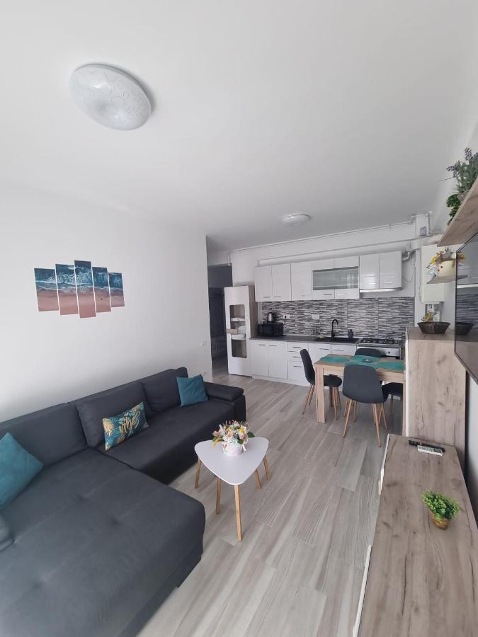 דירות Năvodari Apartament Mivali מראה חיצוני תמונה